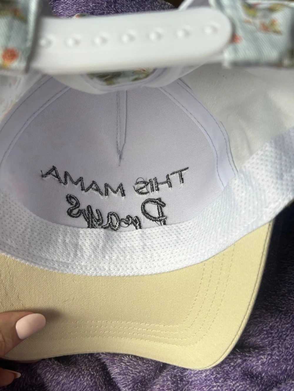New Women’s Embroidered Baseball Cap